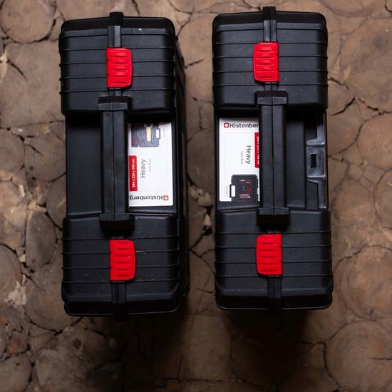 2031 : Heavy-duty tool storage box