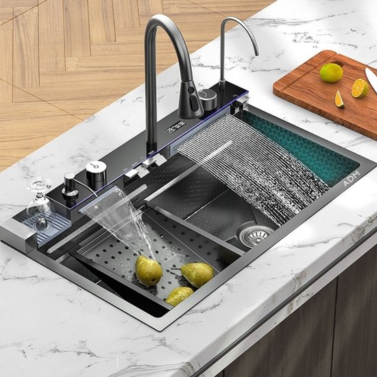 535 : ADM Smart kitchen sink with pull-out faucet
