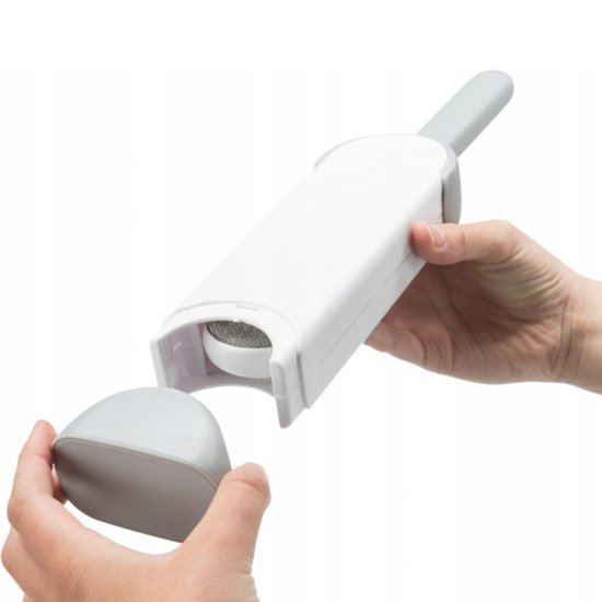 230 : Pet hair remover brush – self-cleaning for clothes, furniture & car