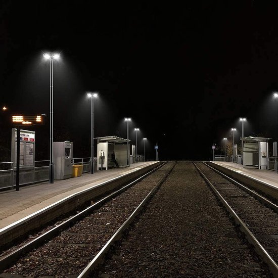 533 : Solar LED lamp with motion sensor | 600W