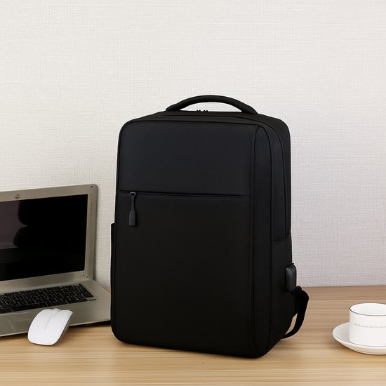 2038 : Anti-theft Waterproof Backpack with USB Port