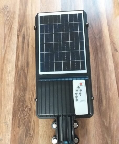 101 : Solar Street LAMP 200W With Remote LED 20158