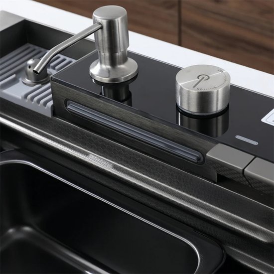 535 : ADM Smart kitchen sink with pull-out faucet
