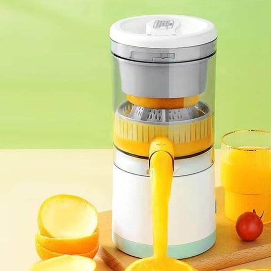2118 : ADM Portable USB Citrus Juicer – Fresh Juice Anytime, Anywhere