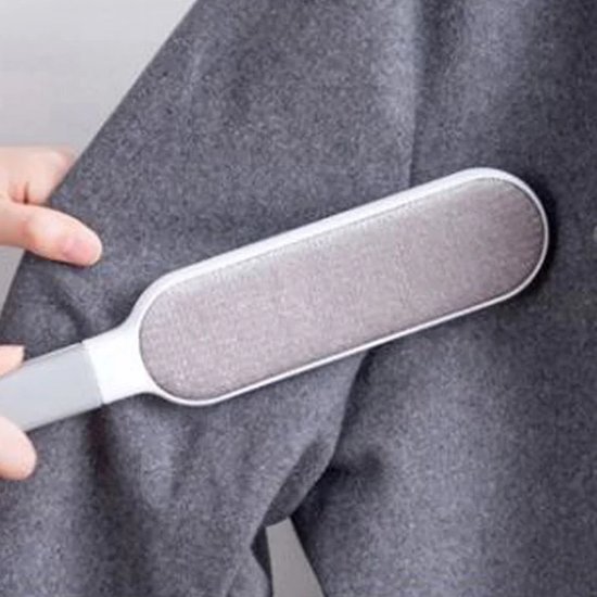 Pet hair remover brush – self-cleaning for clothes, furniture & car