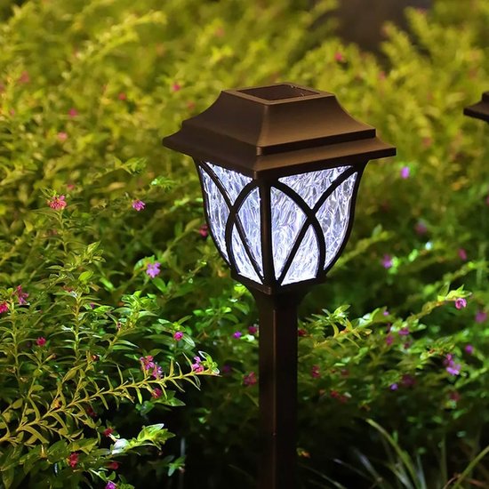 297 : SOLAR GARDEN LAMP 44CM