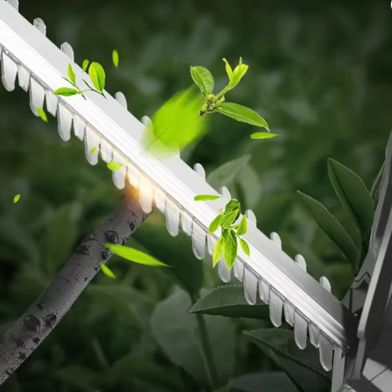 7007 : ADM Cordless Hedge Trimmer with 21V Lithium Battery